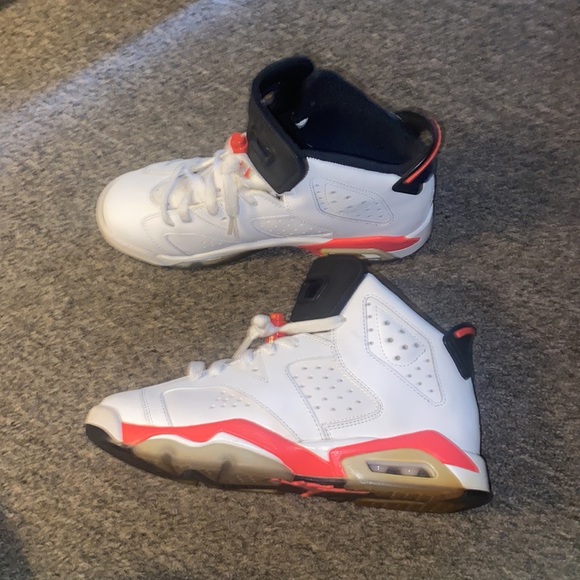 Air Jordan 6 Retro Low BG ‘Infrared’ Size 5Y - Picture 5 of 6